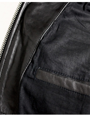 Détail produit la veste cuir Race Otago noire pour homme