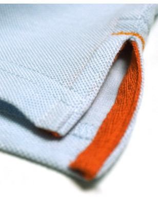 Patte avec liseré aux ouvertures latérales du polo Peralta pour homme
